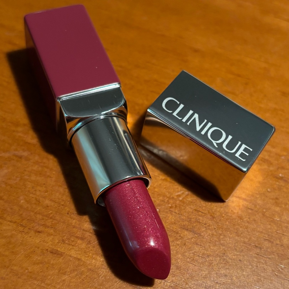 Clinique Pop Lip Colour + Primer Lipstick Love Pop